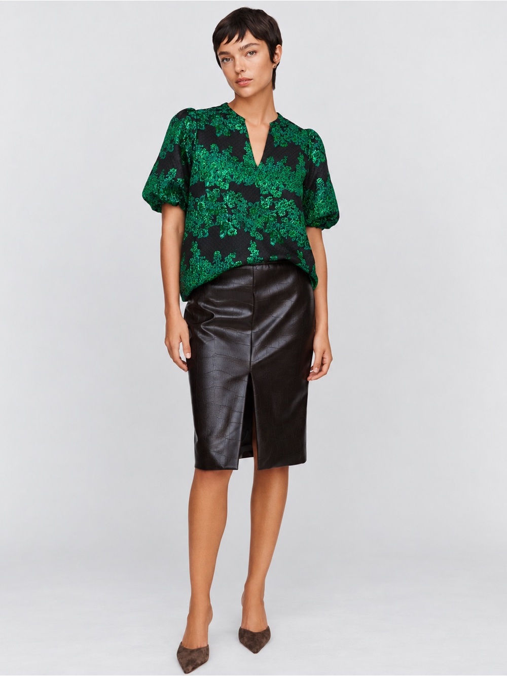 Sugarlips Elyna Jacquard Split Neck Balloon Sleeve Holiday Top Green Black 1X